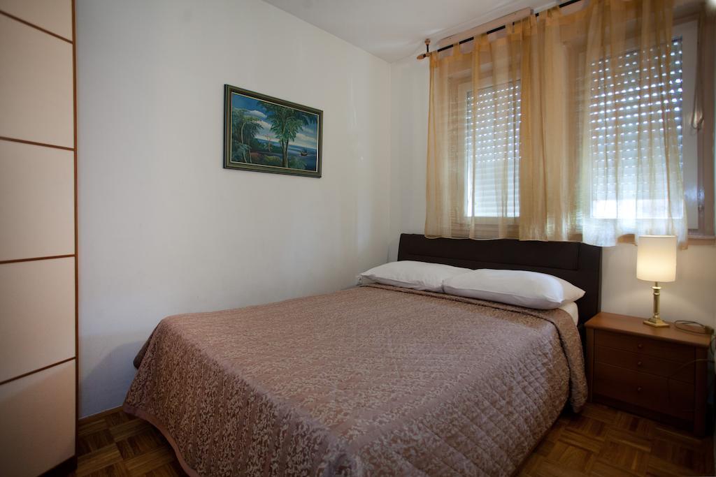 Ideal Location Split Apartments Zimmer foto