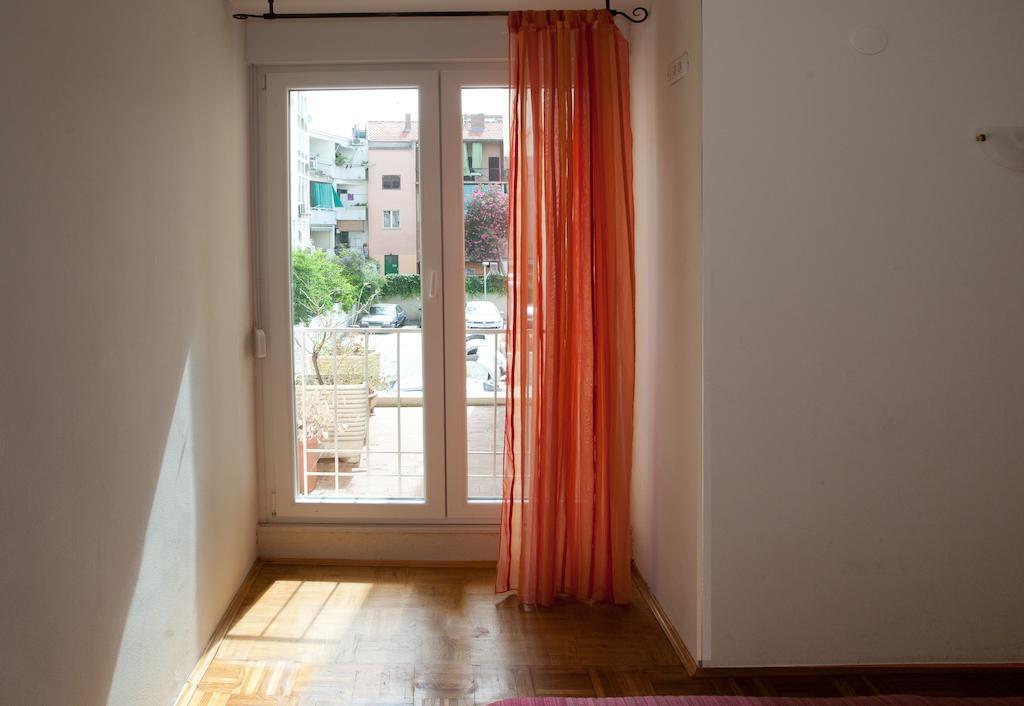 Ideal Location Split Apartments Zimmer foto